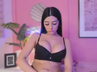 Julieta's Live Sex Cam Show