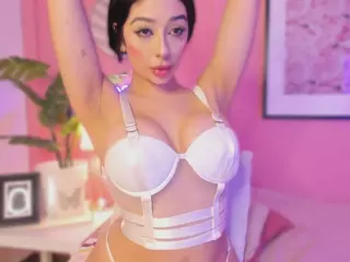 Julieta's Live Sex Cam Show