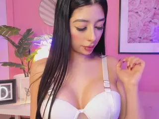 Julieta's Live Sex Cam Show