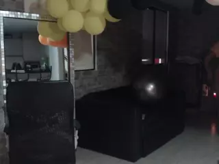 sarai_dupont's Live Sex Cam Show
