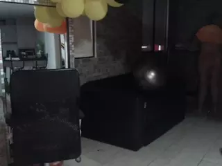 sarai_dupont's Live Sex Cam Show