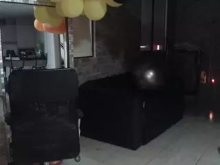 sarai_dupont's Live Sex Cam Show