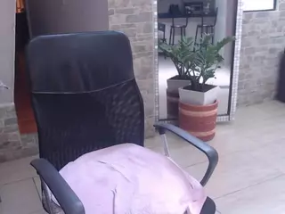 sarai_dupont's Live Sex Cam Show