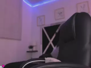 Lena-banks's Live Sex Cam Show