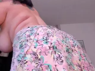 bigt3ti's Live Sex Cam Show