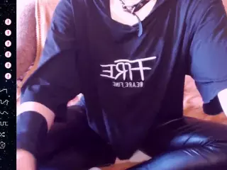 BlackFox18's Live Sex Cam Show