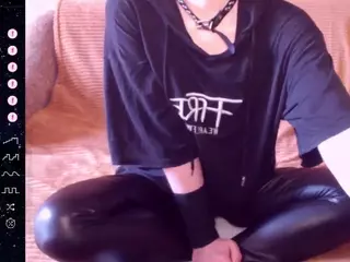 BlackFox18's Live Sex Cam Show