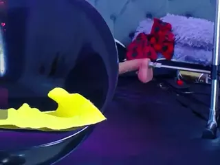 louisenails's Live Sex Cam Show