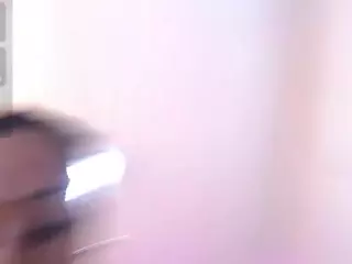 louisenails's Live Sex Cam Show