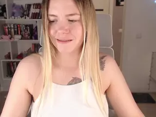 Emmy-Bryan's Live Sex Cam Show