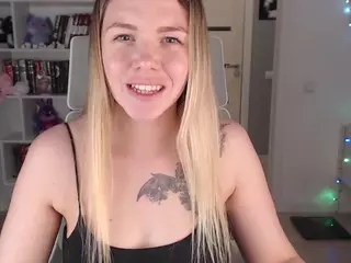 Emmy-Bryan's Live Sex Cam Show