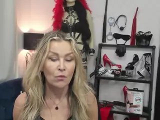 luxCrystal's Live Sex Cam Show