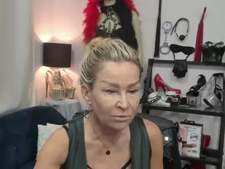 luxCrystal's Live Sex Cam Show
