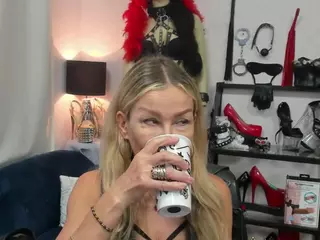 luxCrystal's Live Sex Cam Show