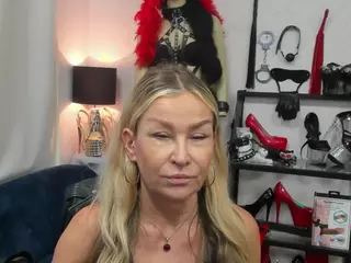 luxCrystal's Live Sex Cam Show