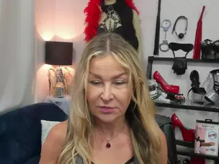 luxCrystal's Live Sex Cam Show