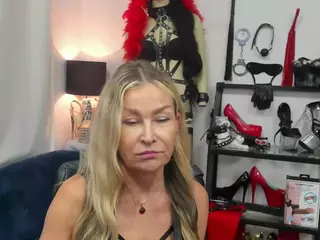 luxCrystal's Live Sex Cam Show