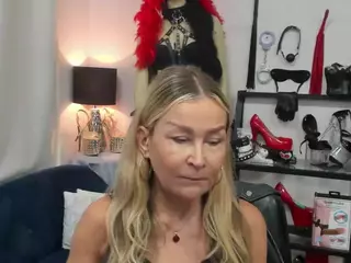 luxCrystal's Live Sex Cam Show