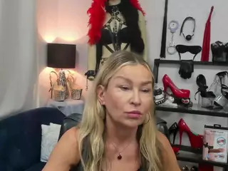 luxCrystal's Live Sex Cam Show