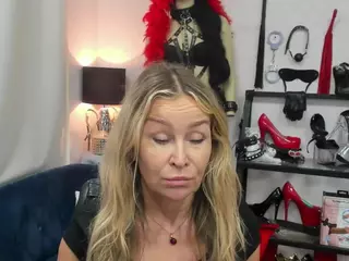 luxCrystal's Live Sex Cam Show