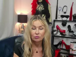 luxCrystal's Live Sex Cam Show
