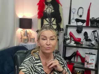 luxCrystal's Live Sex Cam Show