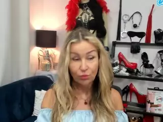 luxCrystal's Live Sex Cam Show