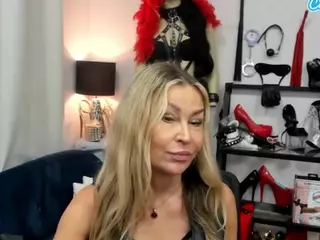 luxCrystal's Live Sex Cam Show