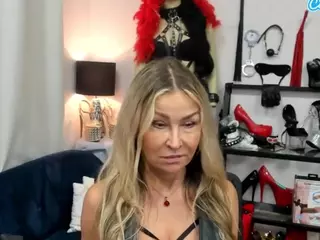 luxCrystal's Live Sex Cam Show