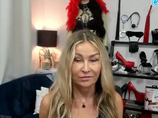 luxCrystal's Live Sex Cam Show