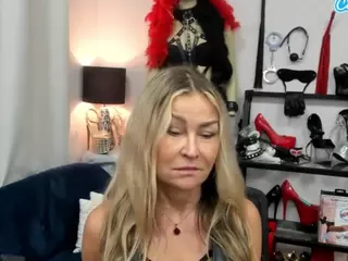 luxCrystal's Live Sex Cam Show