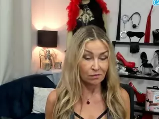 luxCrystal's Live Sex Cam Show