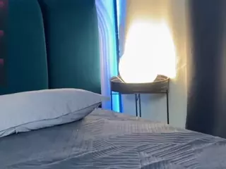 Vivian's Live Sex Cam Show