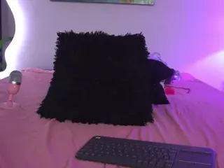 yayoi-cresp's Live Sex Cam Show