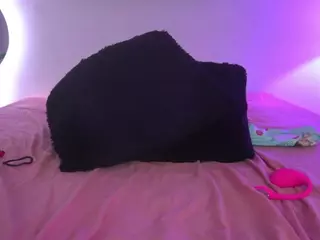 yayoi-cresp's Live Sex Cam Show