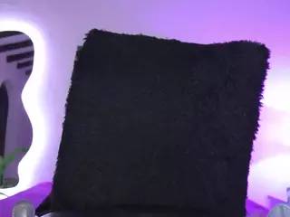 yayoi-cresp's Live Sex Cam Show
