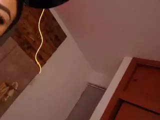mia_saenz3's Live Sex Cam Show