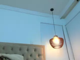 EmiilyKnox's Live Sex Cam Show