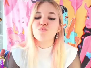SweetBeee's Live Sex Cam Show