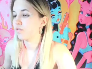 SweetBeee's Live Sex Cam Show