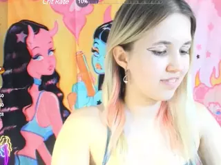 SweetBeee's Live Sex Cam Show