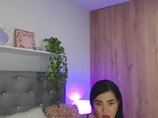 emmma-1's Live Sex Cam Show