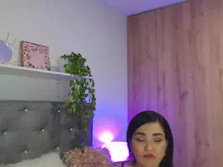 emmma-1's Live Sex Cam Show