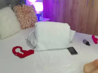 emmma-1's Live Sex Cam Show