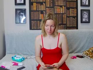 AmandaLisss's Live Sex Cam Show