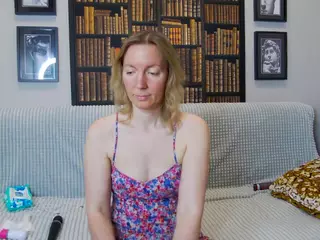 AmandaLisss's Live Sex Cam Show