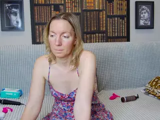 AmandaLisss's Live Sex Cam Show