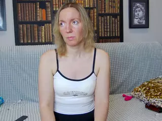 AmandaLisss's Live Sex Cam Show