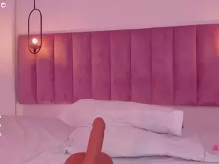 L U I S A H's Live Sex Cam Show