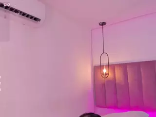L U I S A H's Live Sex Cam Show